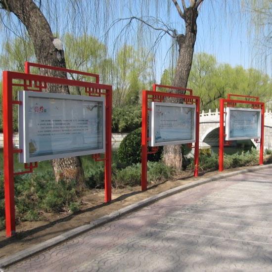 成都十三互联网信息服务有限责任公司